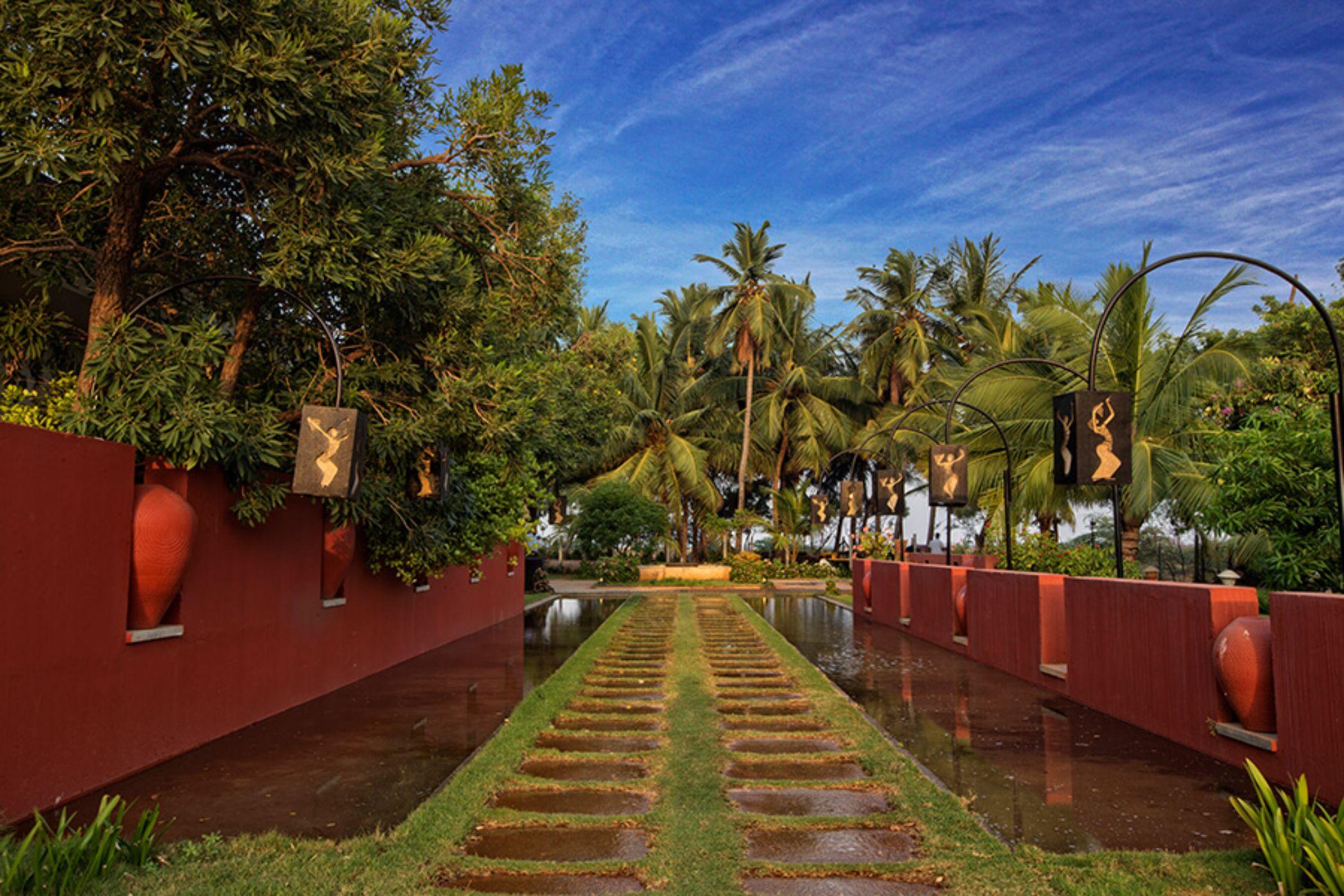 Radisson Resort Pondicherry Bay エクステリア 写真