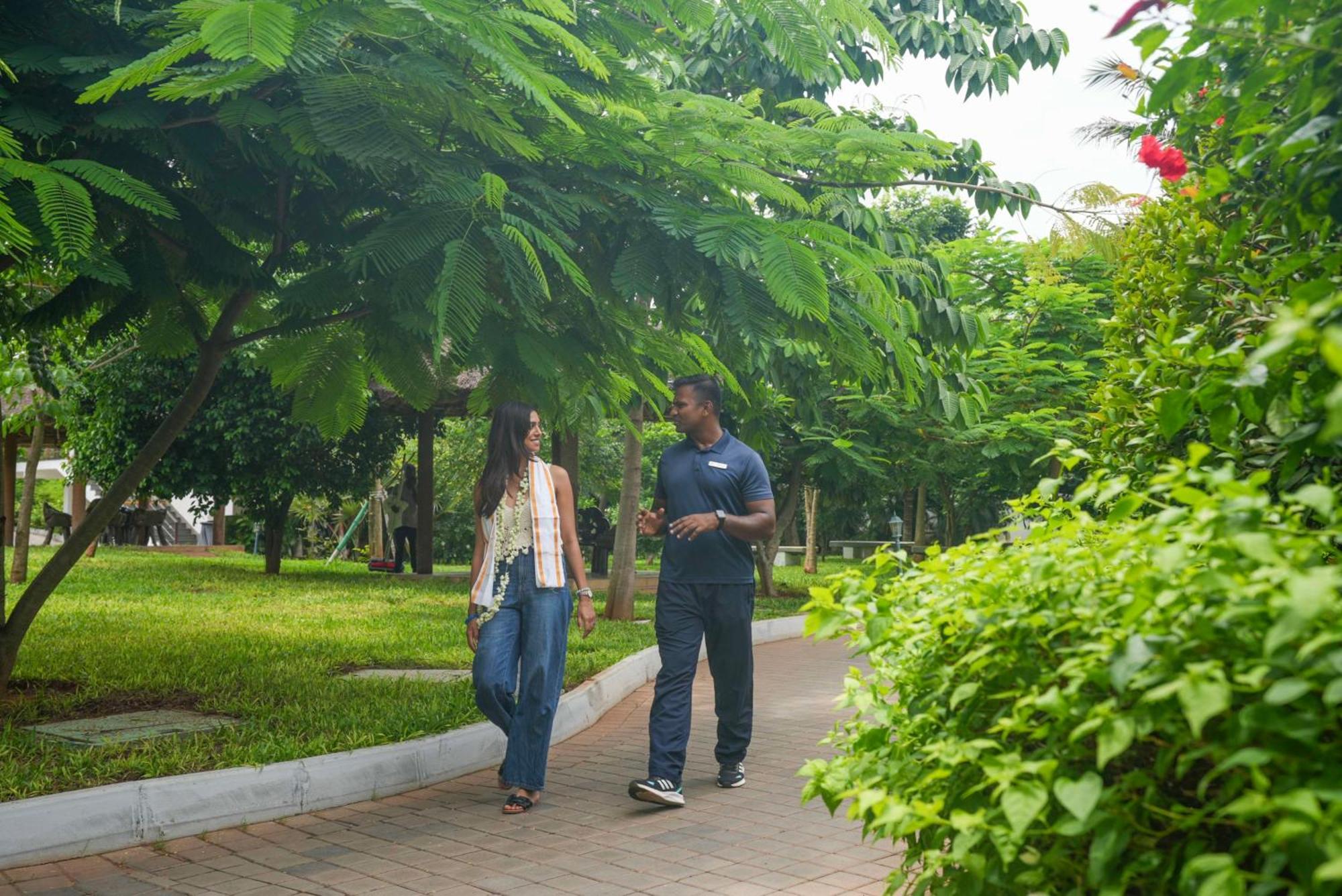 Radisson Resort Pondicherry Bay エクステリア 写真