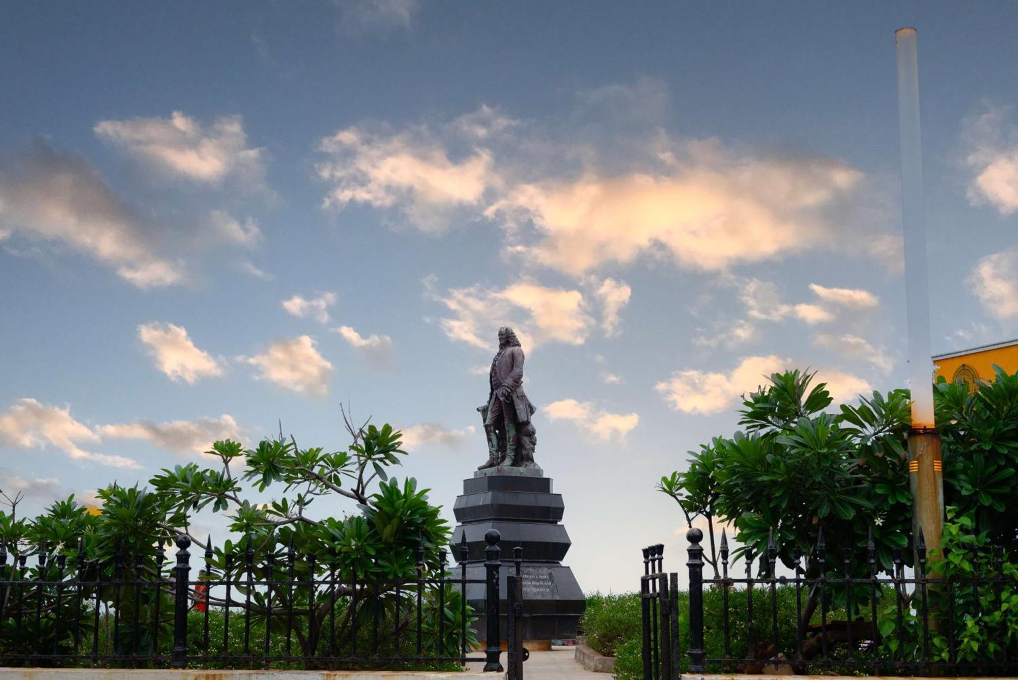 Radisson Resort Pondicherry Bay エクステリア 写真